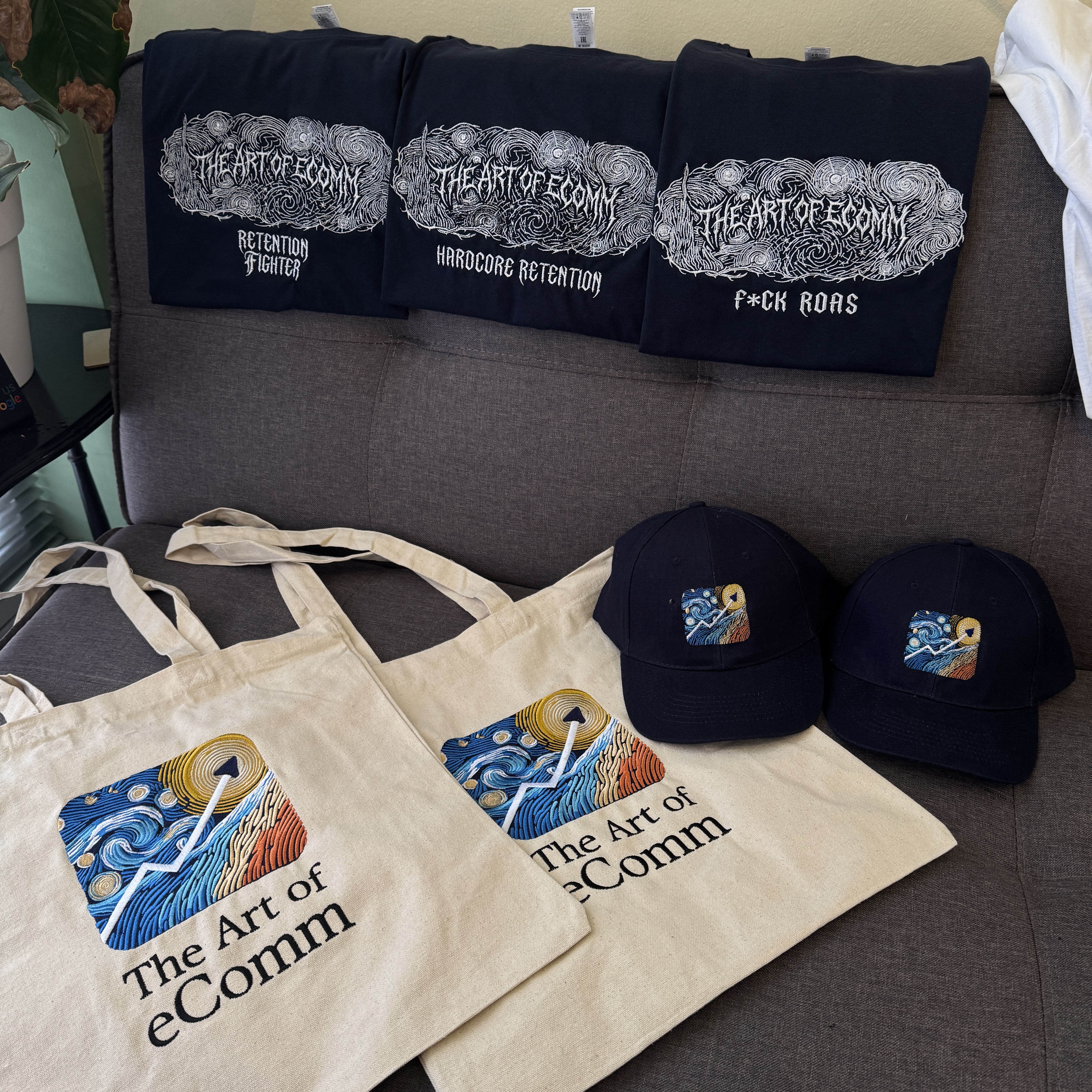 Κεντημένα t-shirts, καπέλα και tote bags Tonik Embroidery
